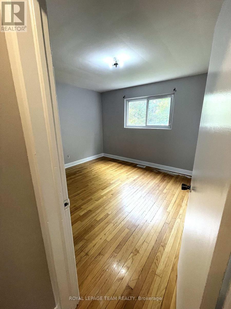 3 Bed, 1 Bath Multi-Family for Rent in Ottawa – 1 – 1354 KINGSTON AVENUE, Ottawa – MLS# X13556822 - Image 11