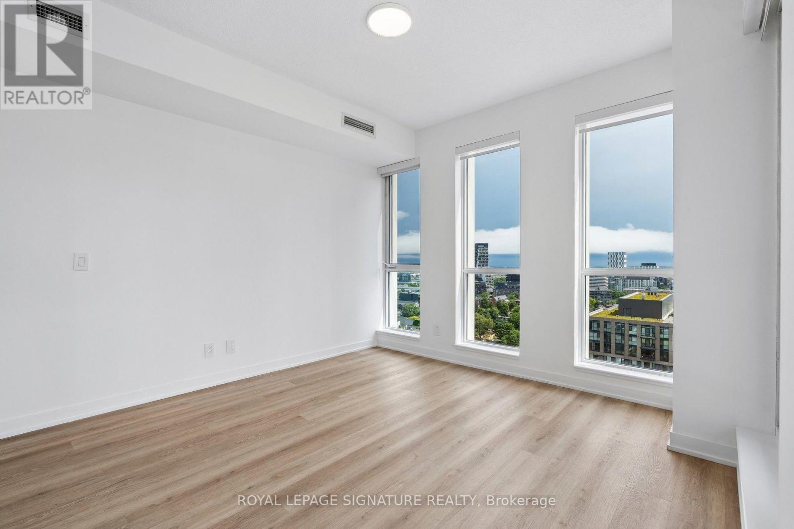 #1806 170 SUMACH STREET - Image 9
