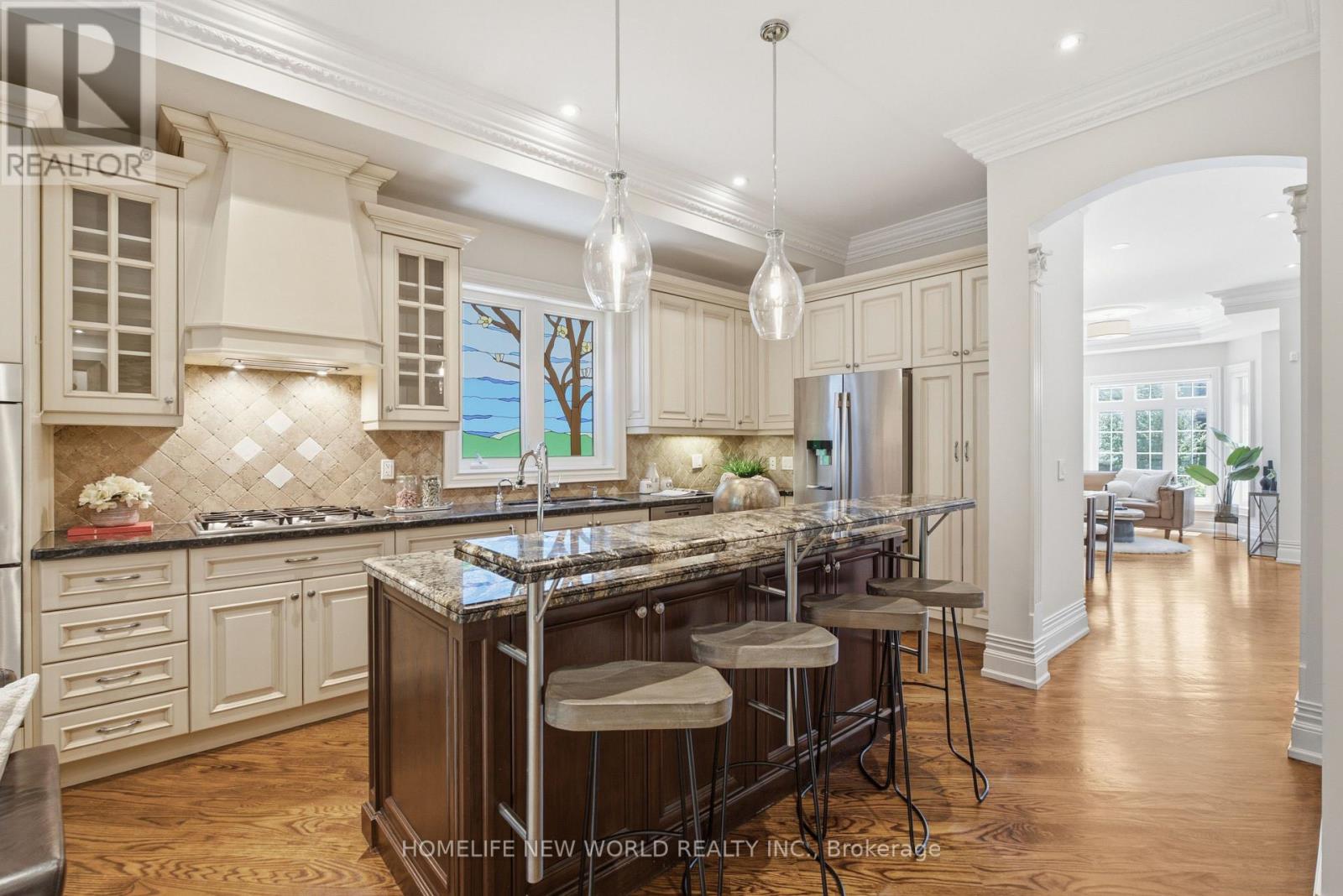 412 DELORAINE AVENUE - 12