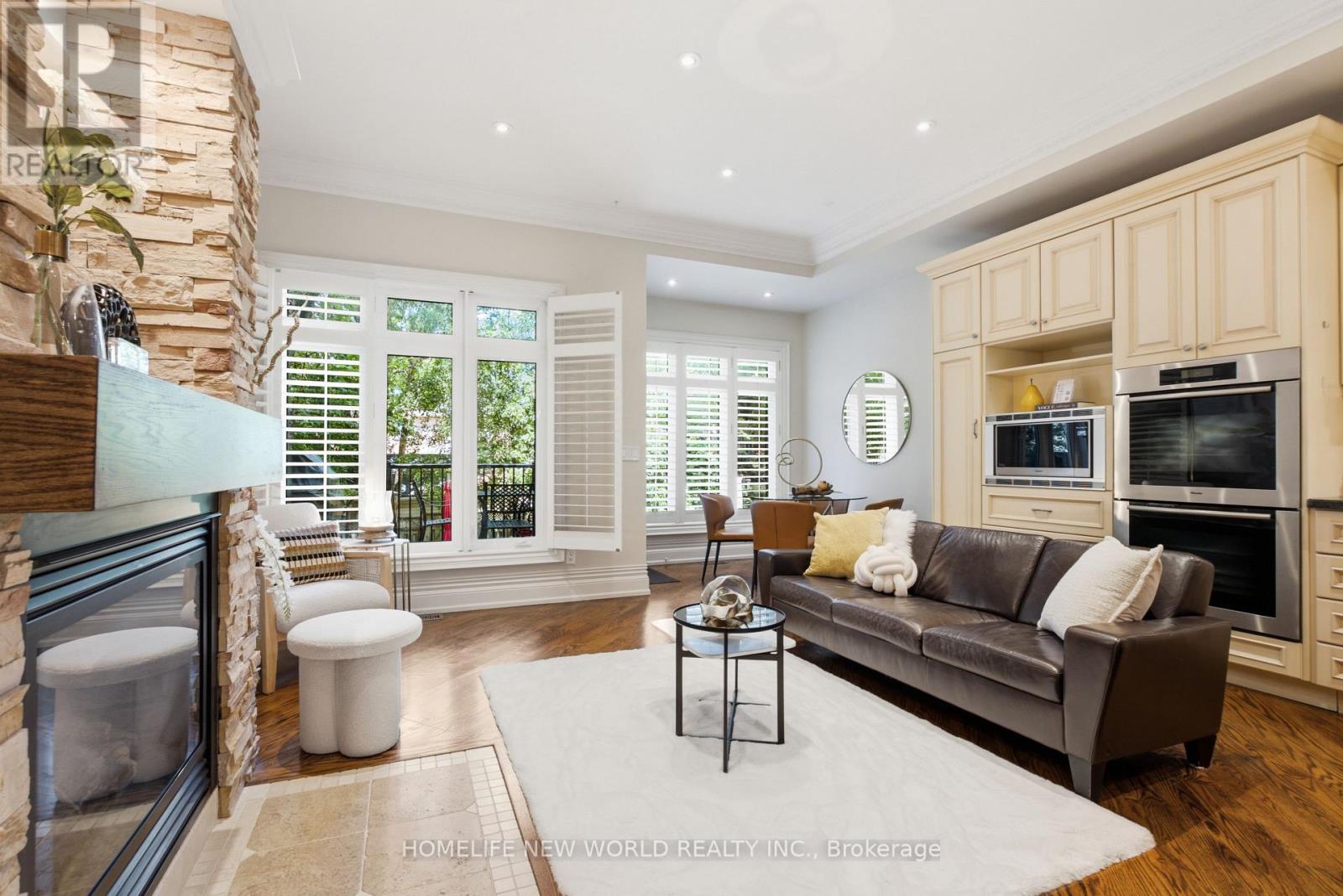 412 DELORAINE AVENUE - 16