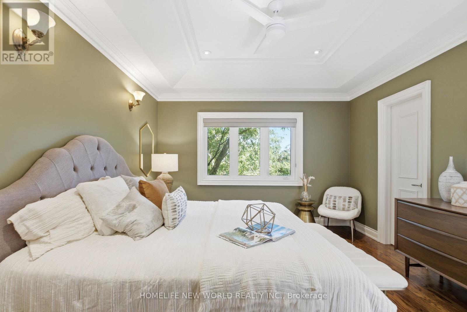 412 DELORAINE AVENUE - 23