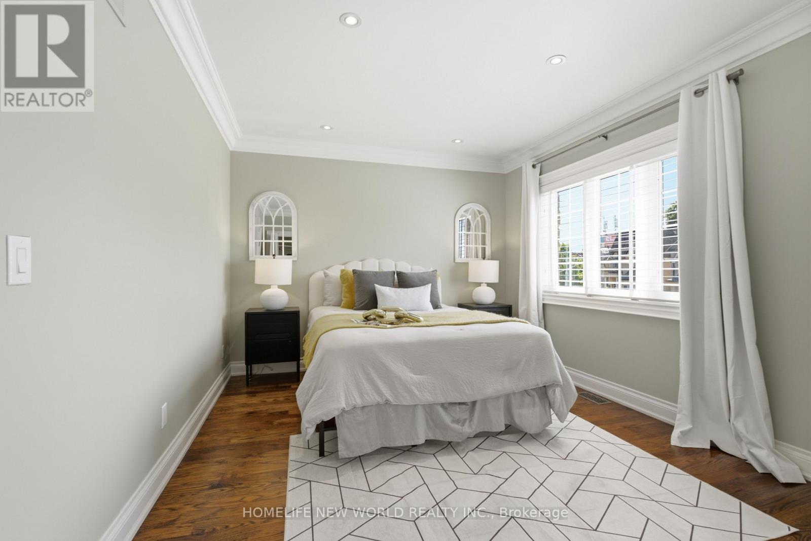 412 DELORAINE AVENUE - 28