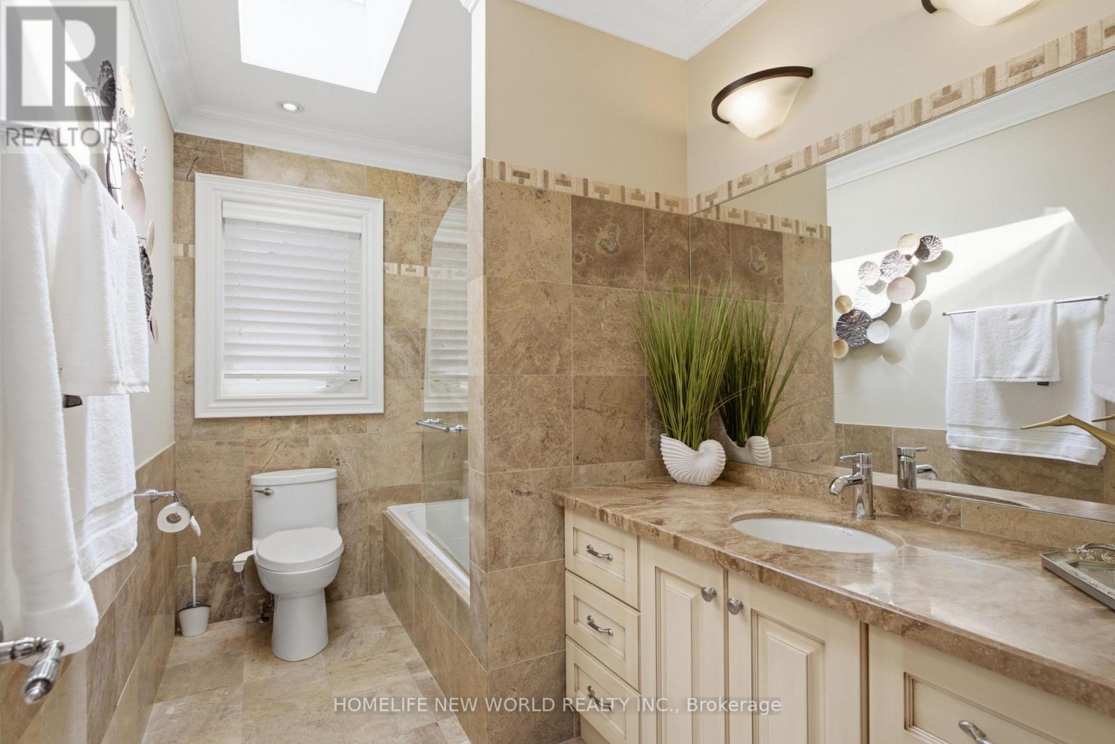 412 DELORAINE AVENUE - 30