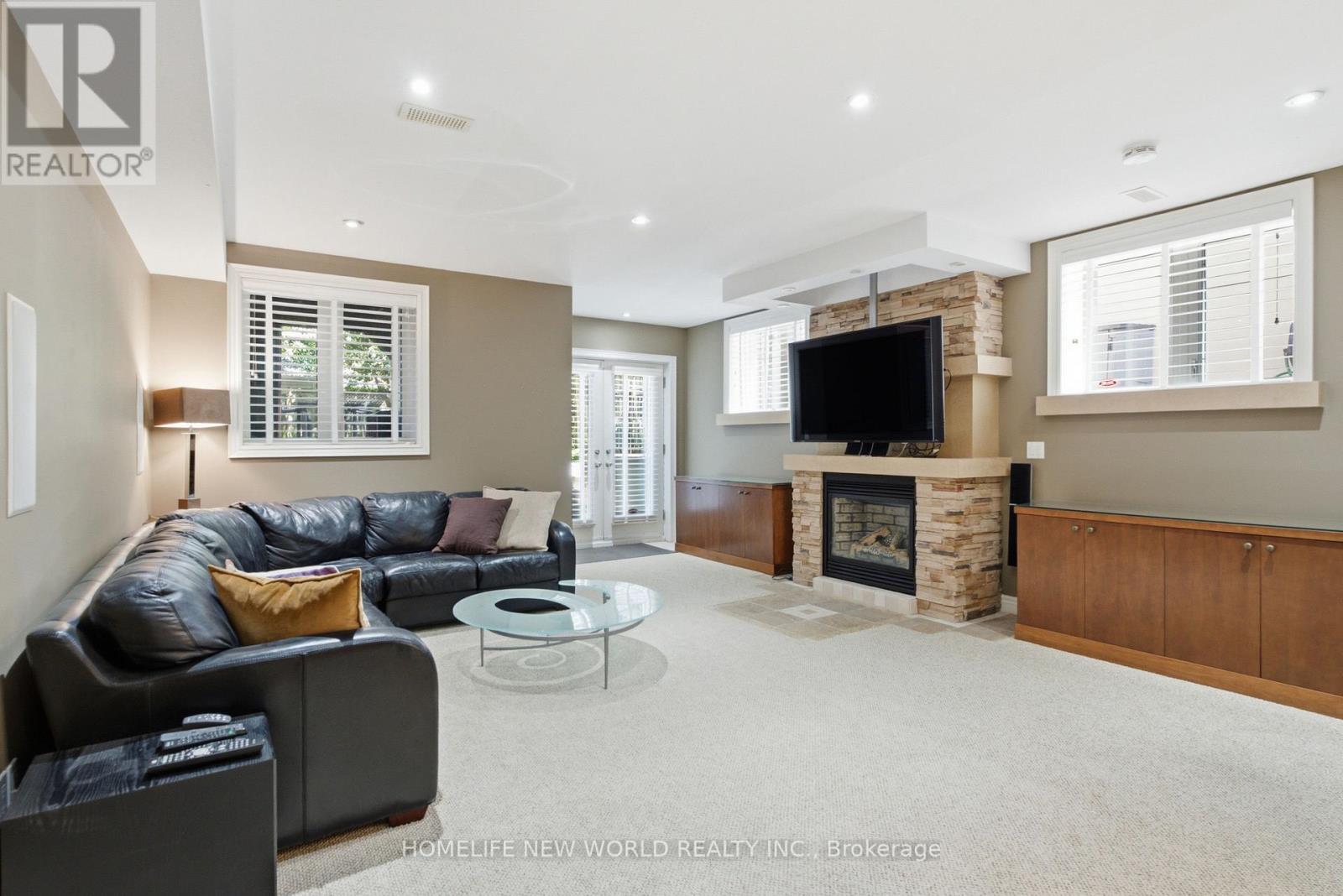 412 DELORAINE AVENUE - 37