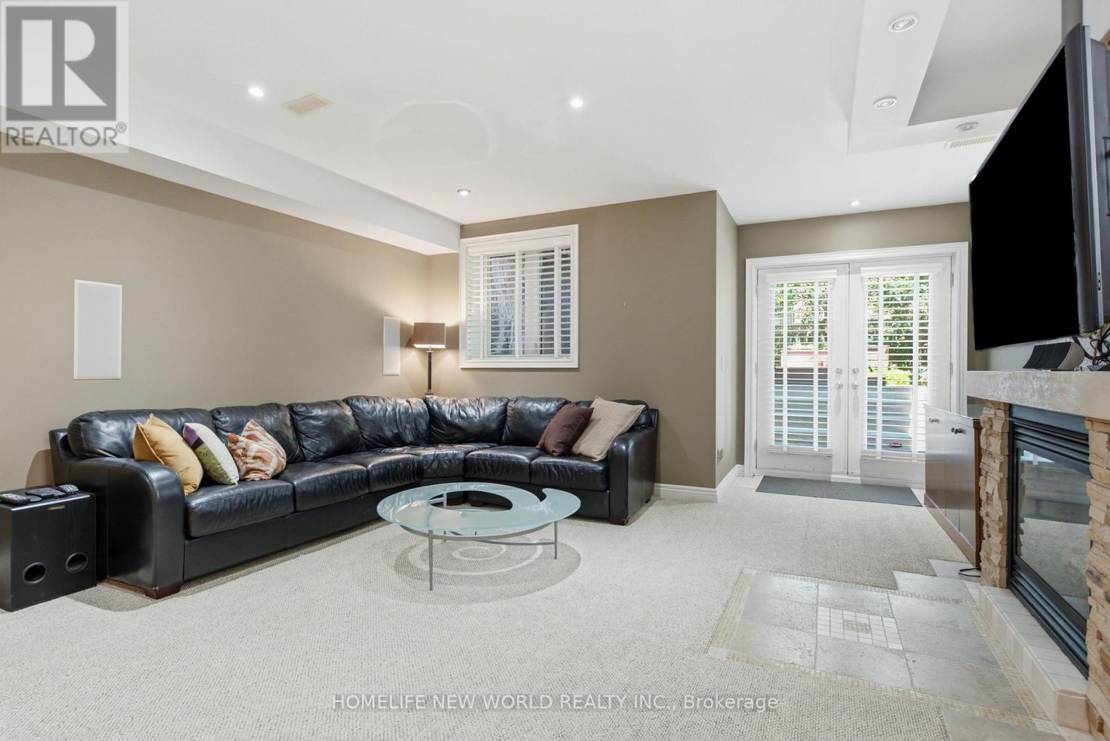 412 DELORAINE AVENUE - 38