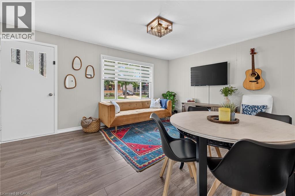 309 COMMANDO Street - 18