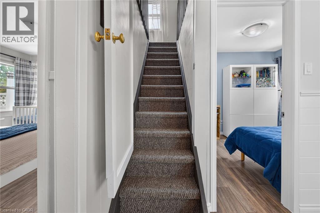 309 COMMANDO Street - 24