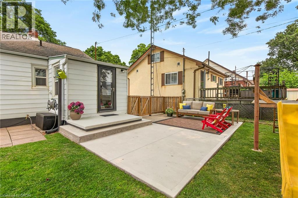 309 COMMANDO Street - 38