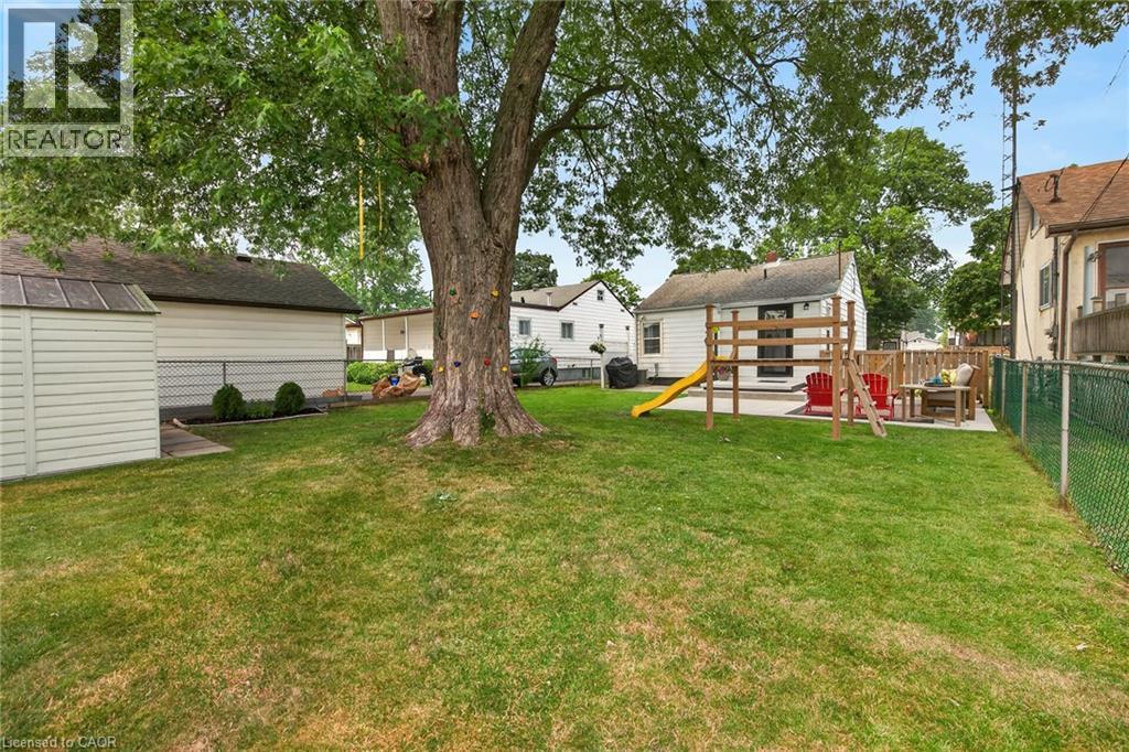 309 COMMANDO Street - 44