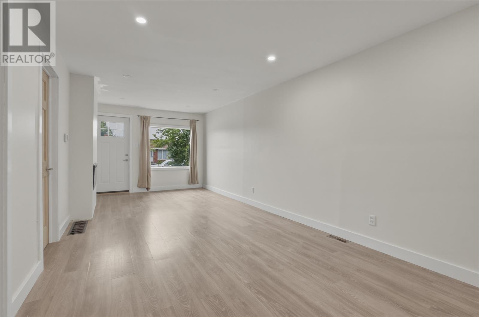 151 Prentice AVE - 10