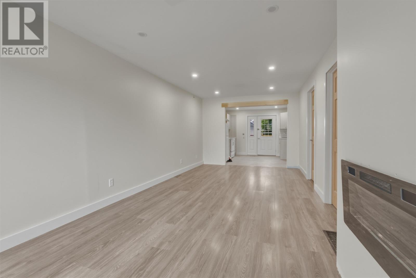 151 Prentice AVE - 11