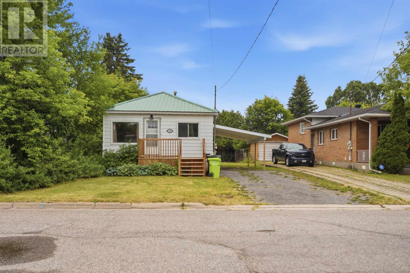 151 Prentice AVE - 2