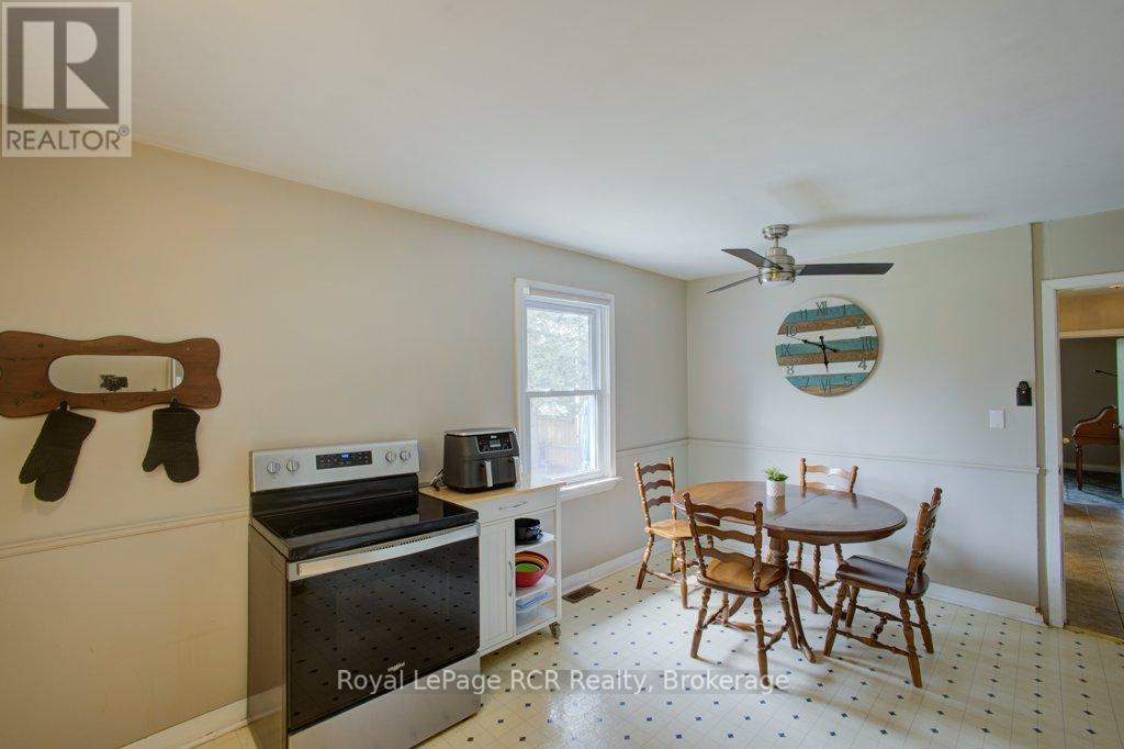 45 WILLIAM STREET E - Image 13