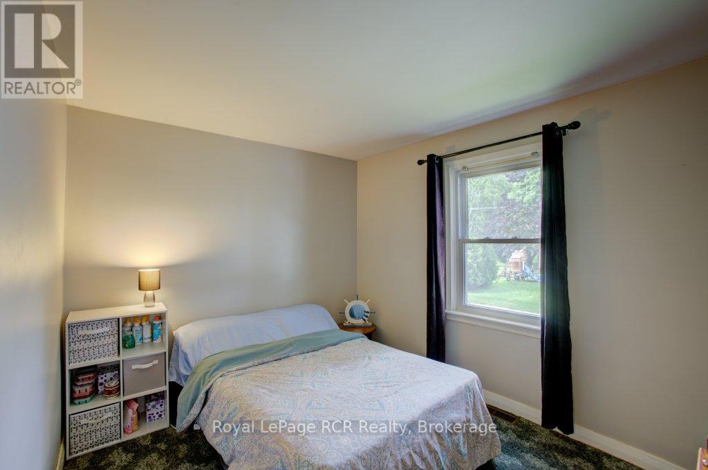 45 WILLIAM STREET E - Image 16