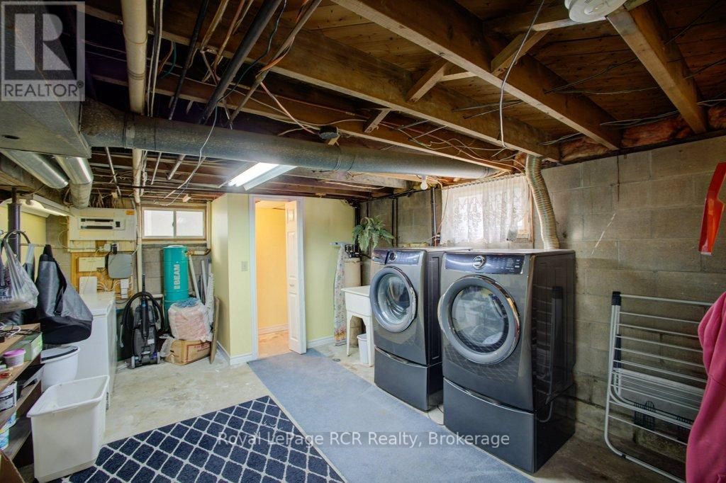 45 WILLIAM STREET E - Image 18