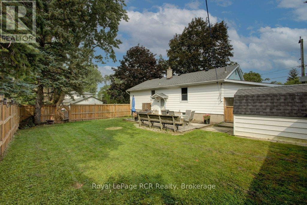 45 WILLIAM STREET E - Image 28