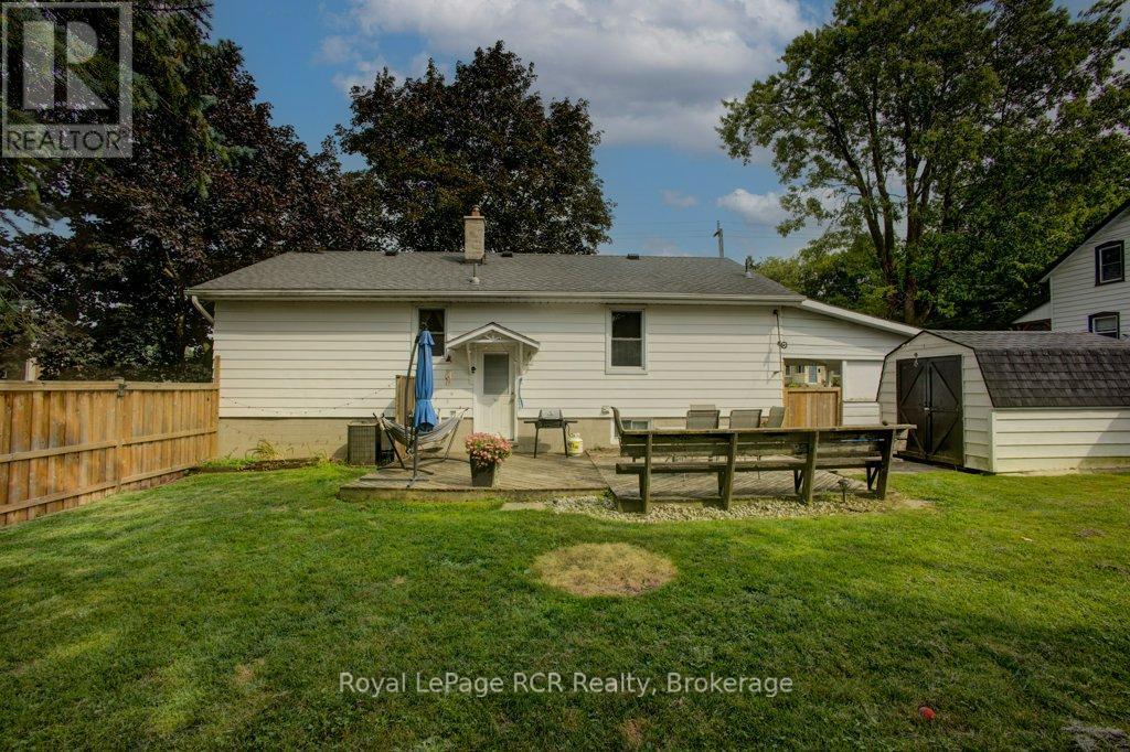 45 WILLIAM STREET E - 29