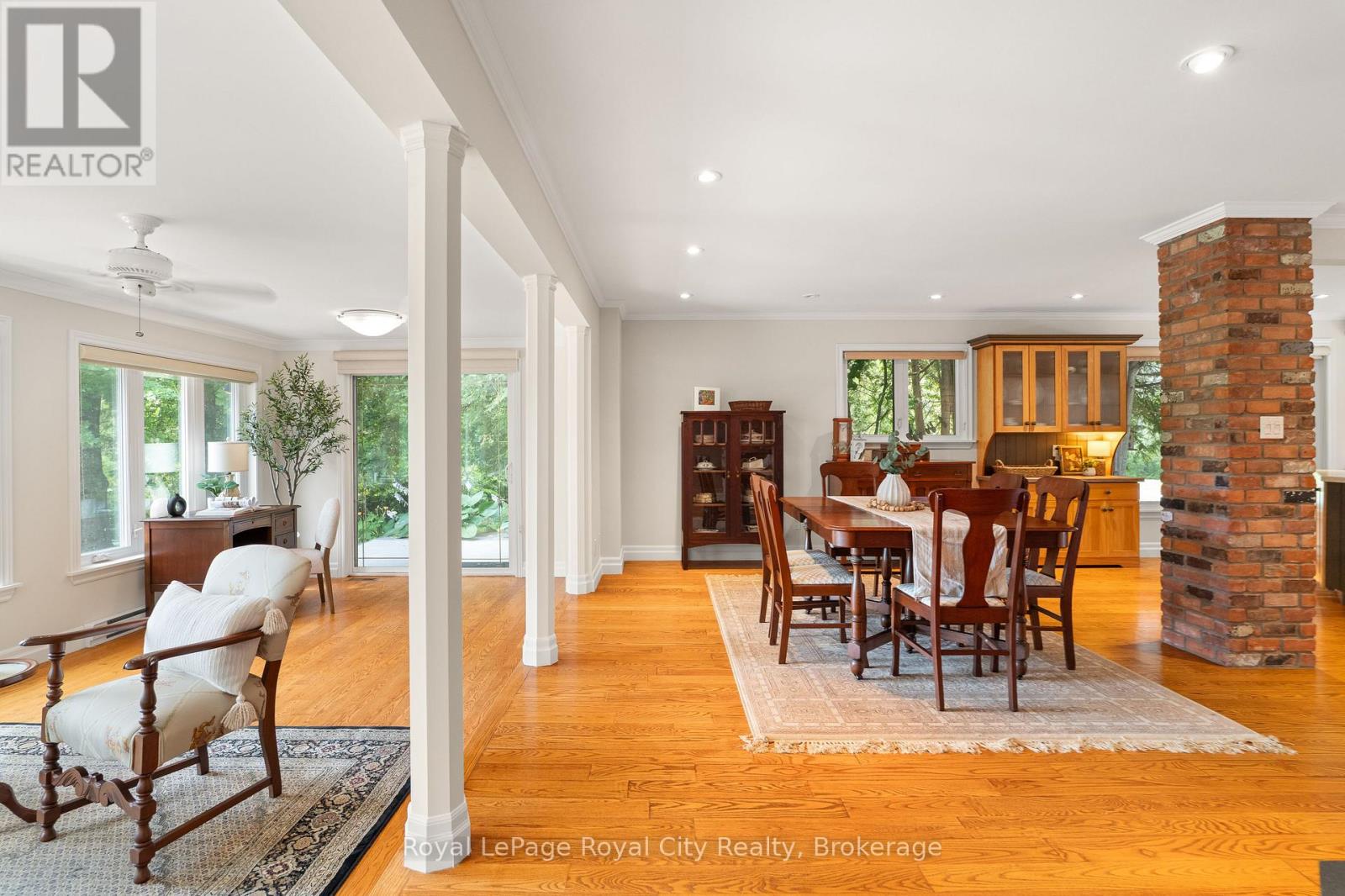 #12 123083 SOUTHGATE ROAD - 17