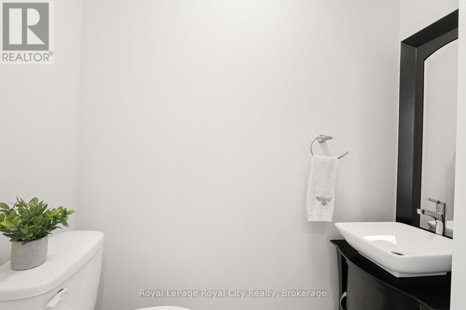 #12 123083 SOUTHGATE ROAD - 20