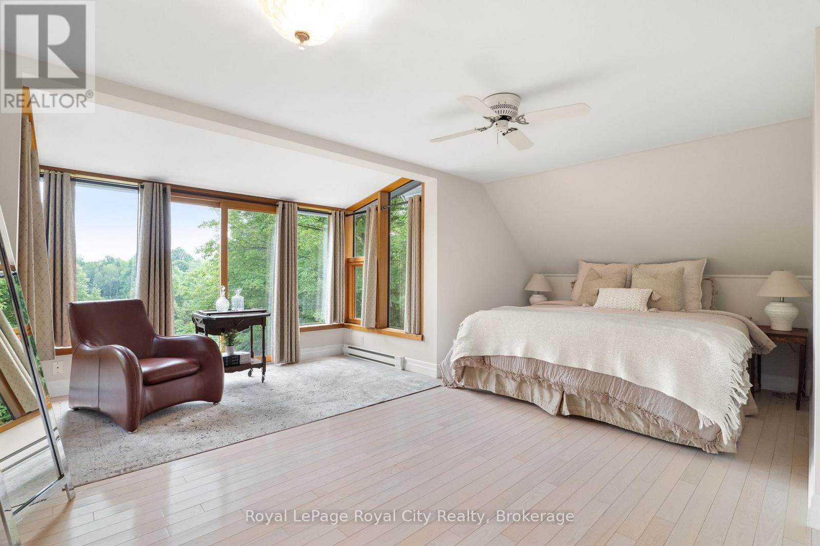 #12 123083 SOUTHGATE ROAD - 22