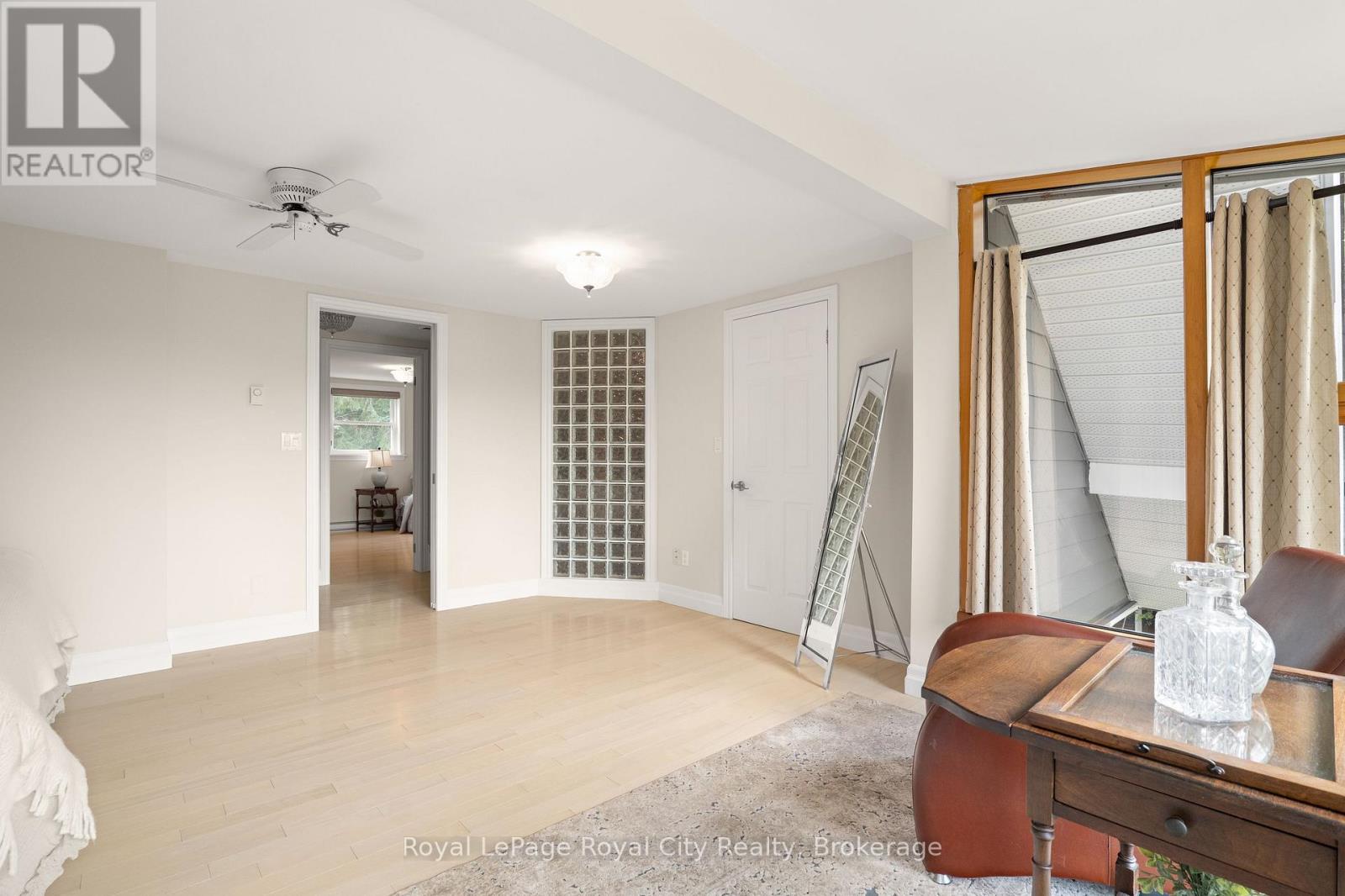 #12 123083 SOUTHGATE ROAD - 23