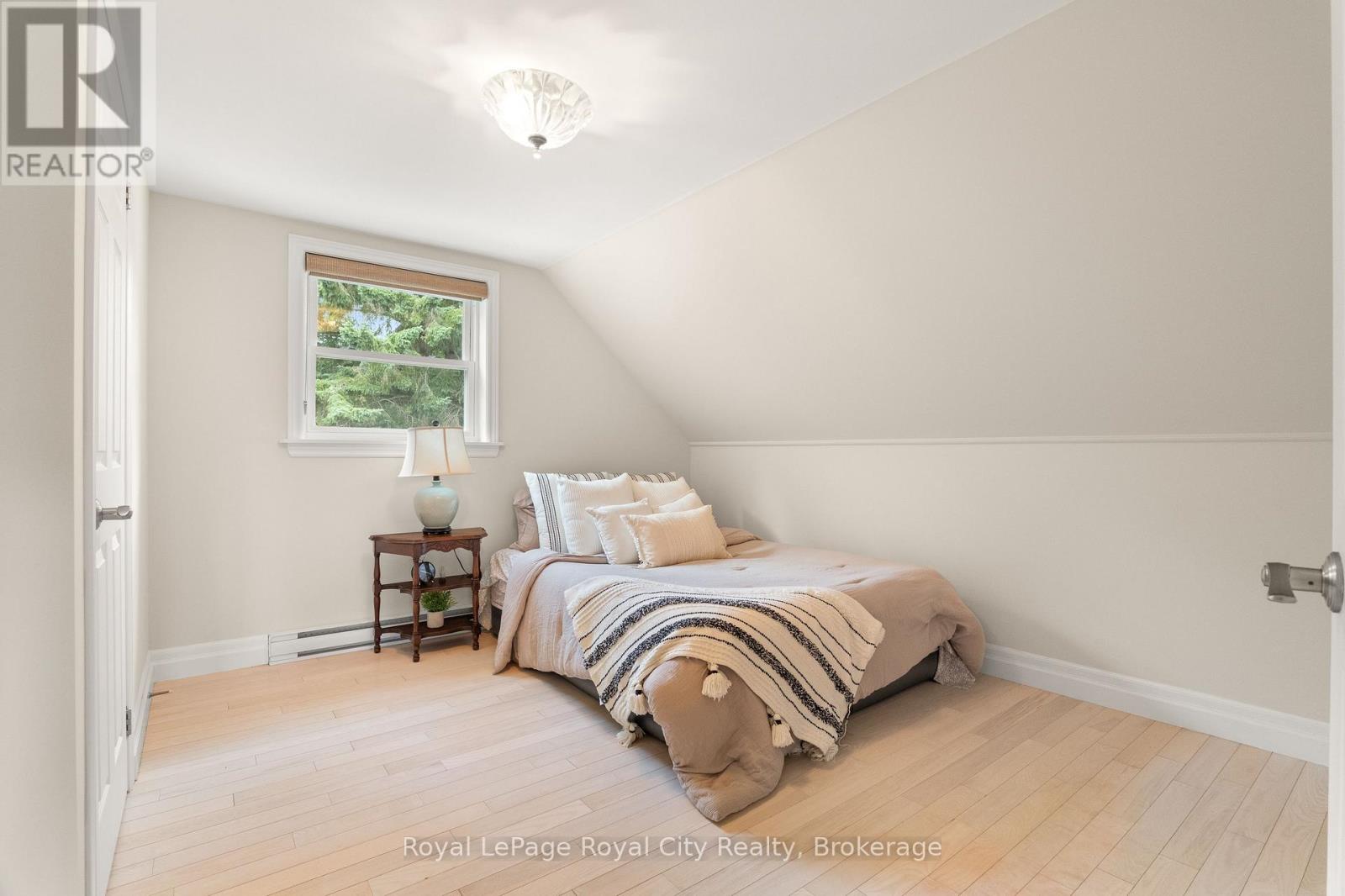 #12 123083 SOUTHGATE ROAD - 26