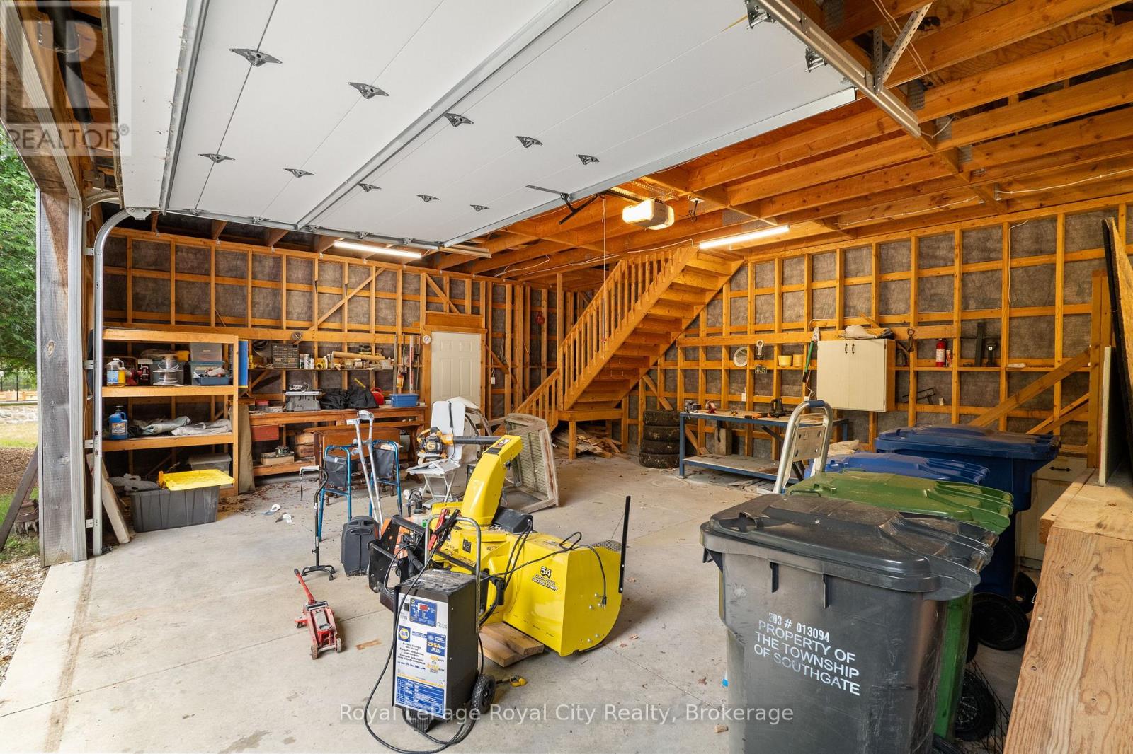 #12 123083 SOUTHGATE ROAD - 30