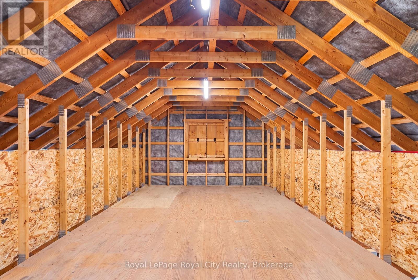 #12 123083 SOUTHGATE ROAD - 31