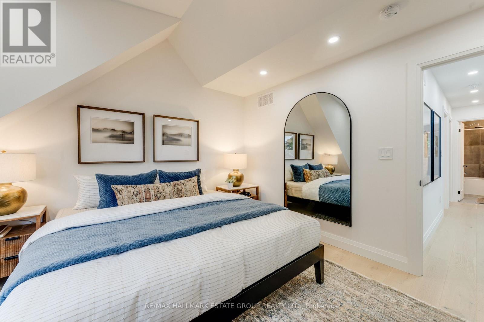 664 RHODES AVENUE - Image 21