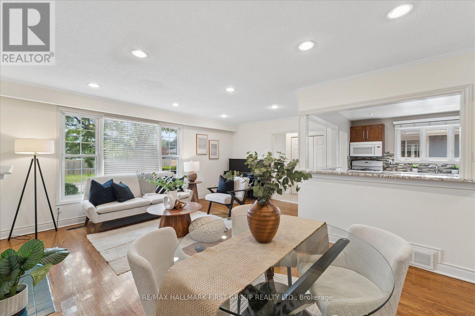 970 TIMMINS GARDENS - Image 10