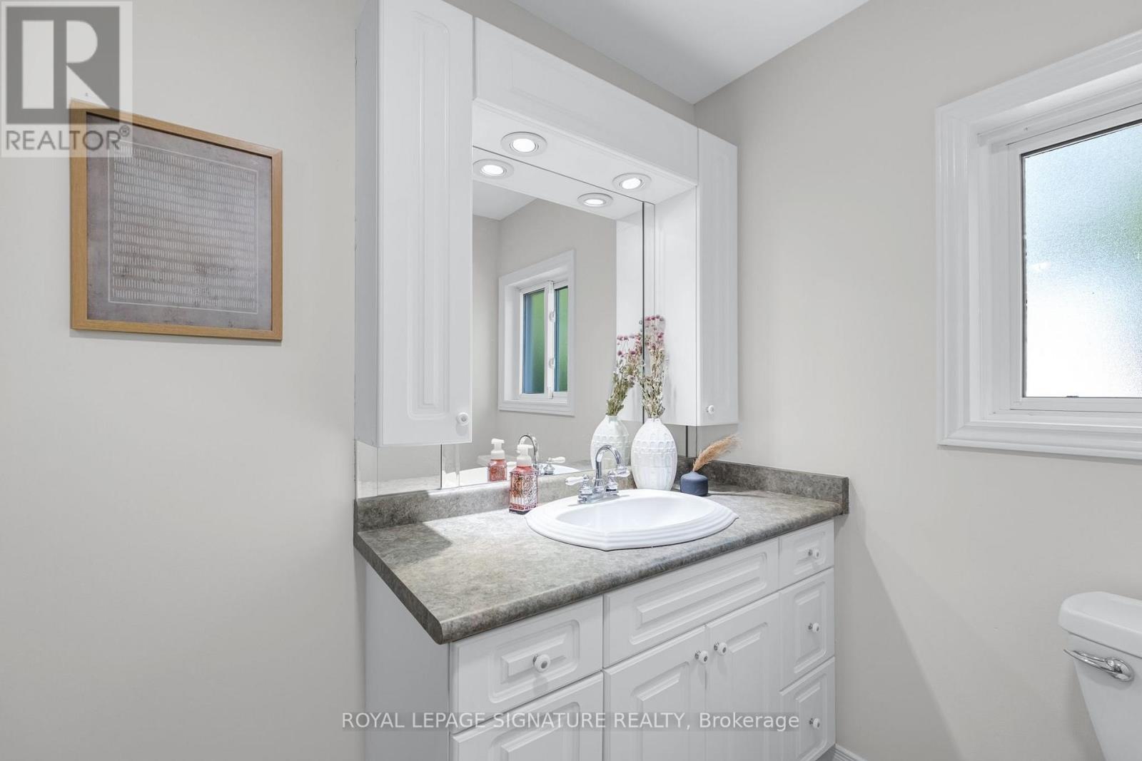 1236 FIELDSTONE CIRCLE - Image 19