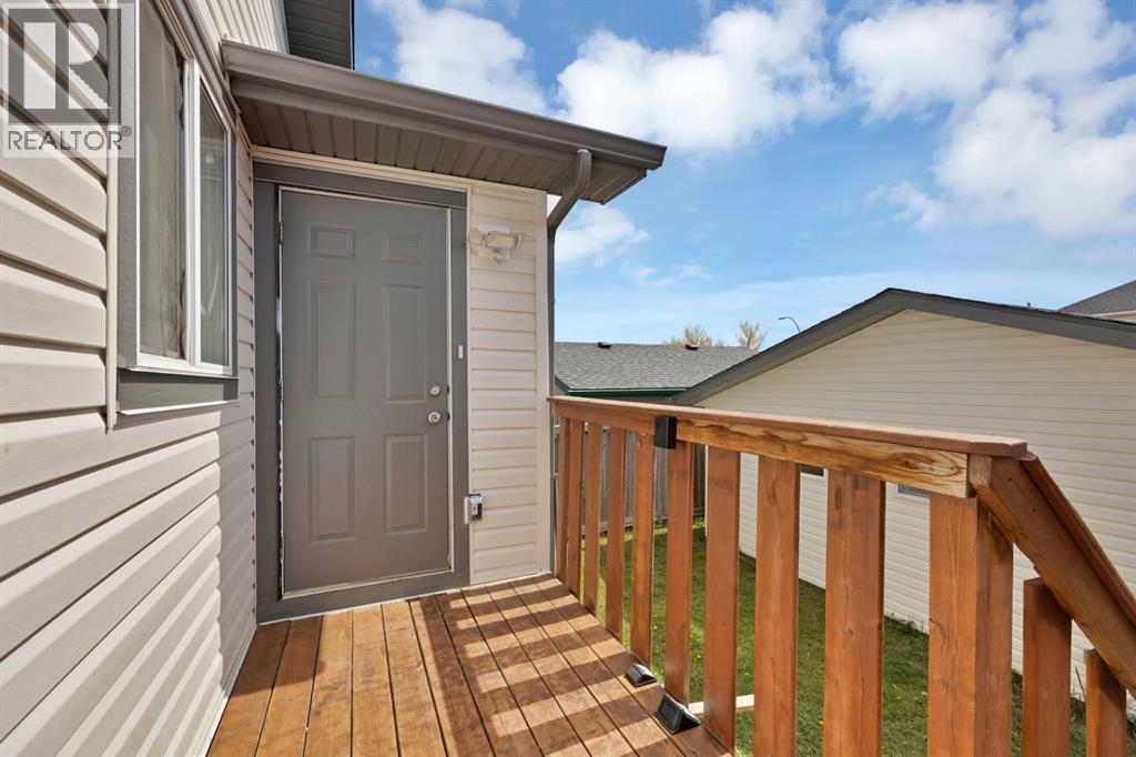 288 Saddlemead Road NE - 14