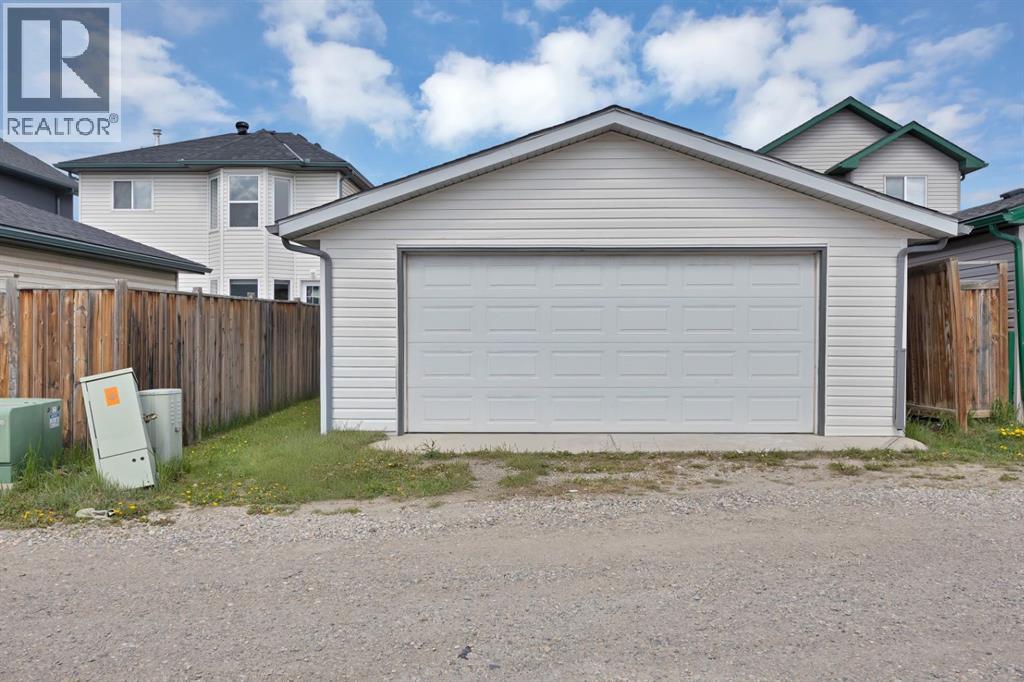 288 Saddlemead Road NE - 33