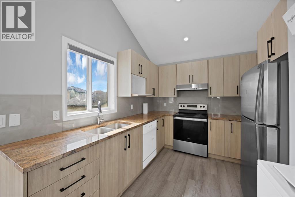 288 Saddlemead Road NE - 8