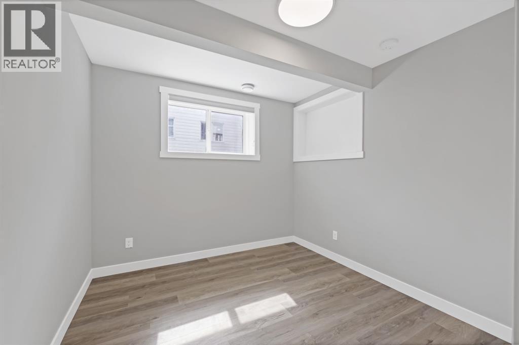 288 Saddlemead Road NE - 25