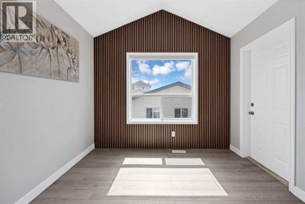 288 Saddlemead Road NE - 13