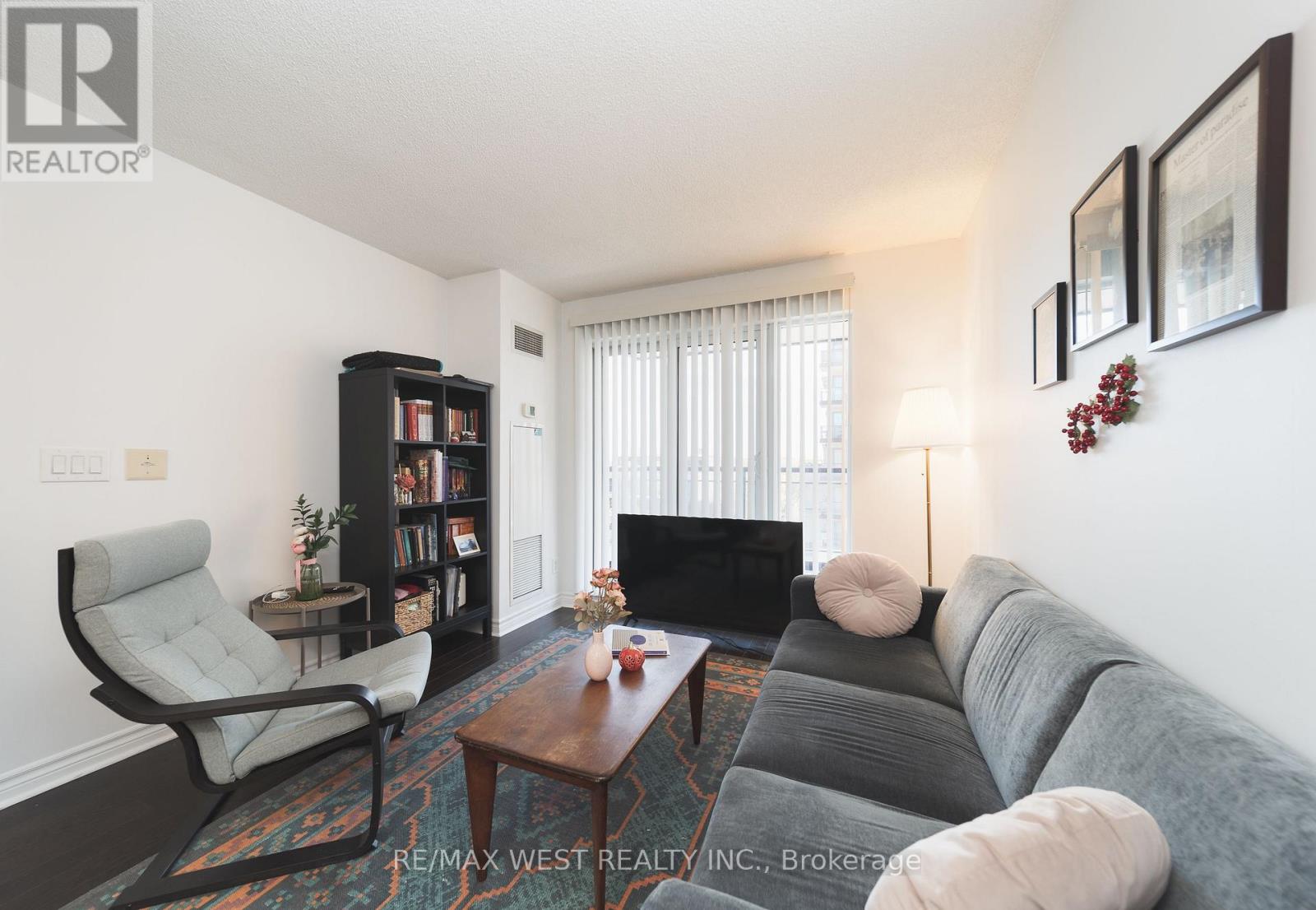 #524 27 REAN DRIVE - 5
