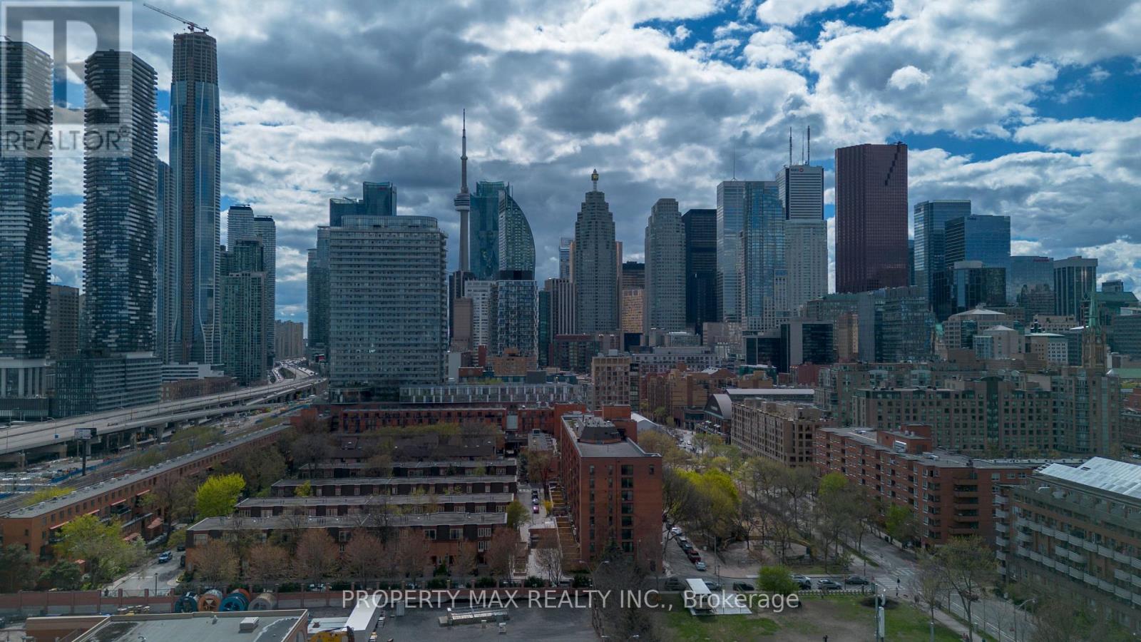 #403 70 PRINCESS STREET - 26