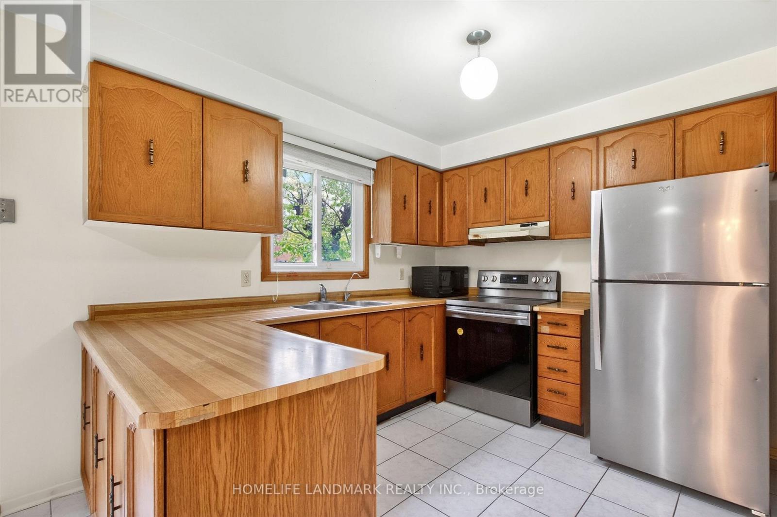 9 MONTAGUE PLACE - Image 12