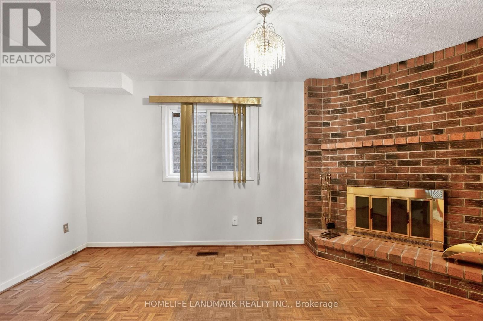 9 MONTAGUE PLACE - 14