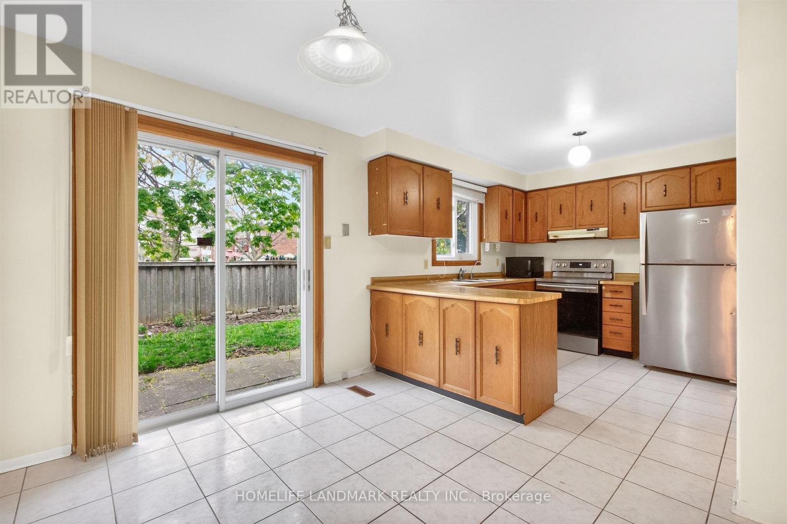 9 MONTAGUE PLACE - Image 11