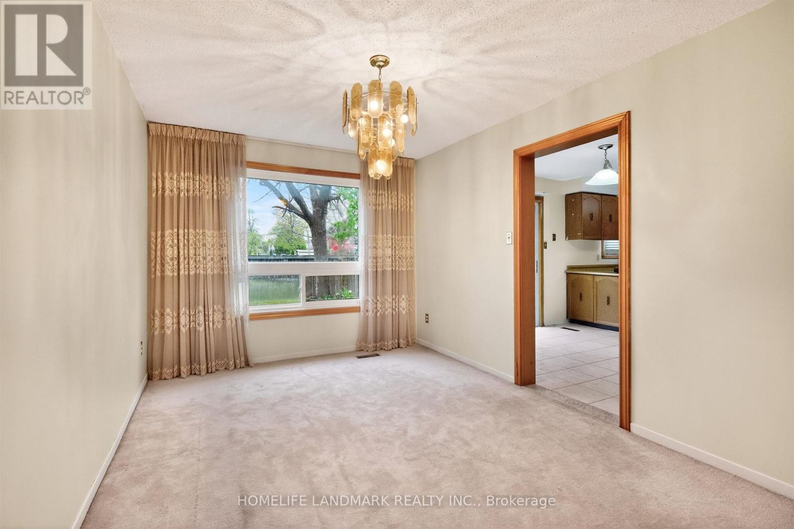 9 MONTAGUE PLACE - 9