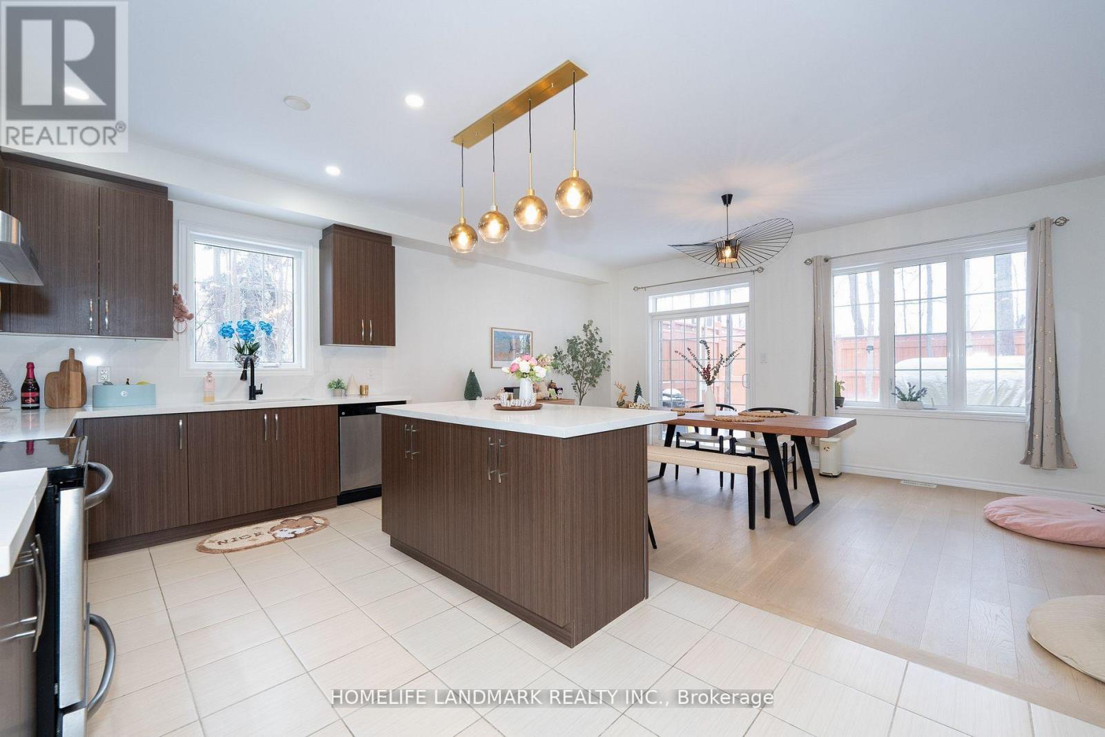 #51 8777 DUFFERIN STREET - 10