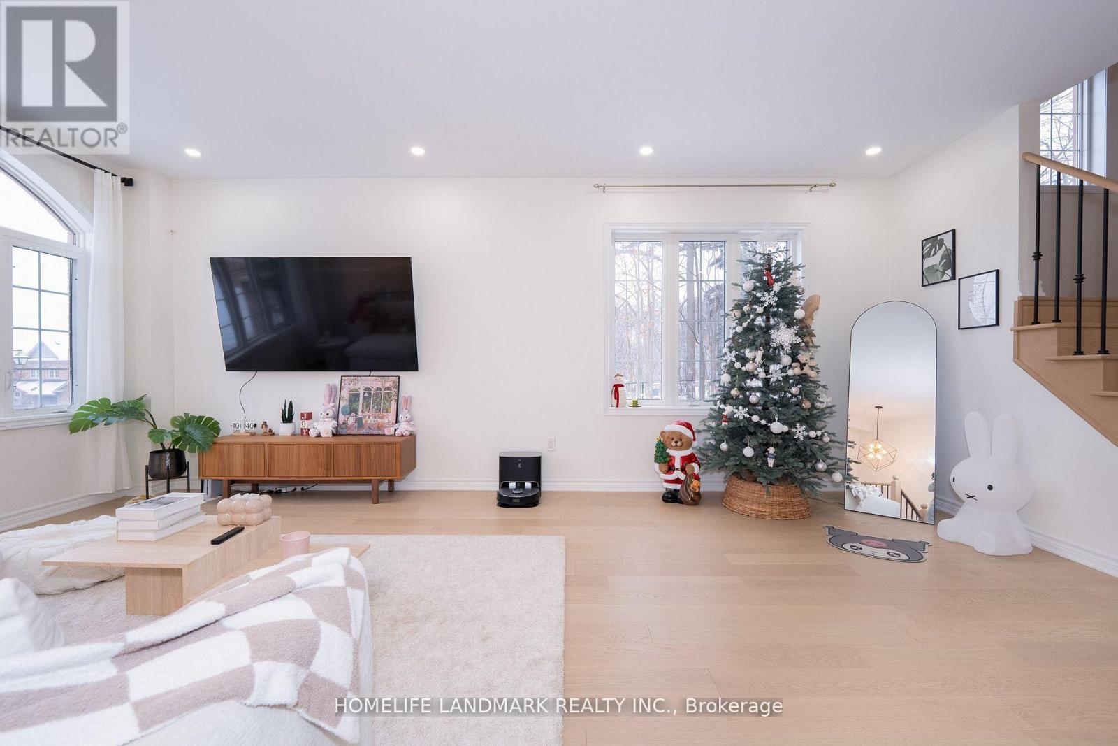 #51 8777 DUFFERIN STREET - 5