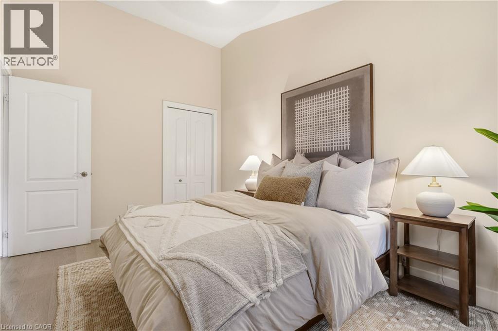 1361 STEPHENSON Drive - 32