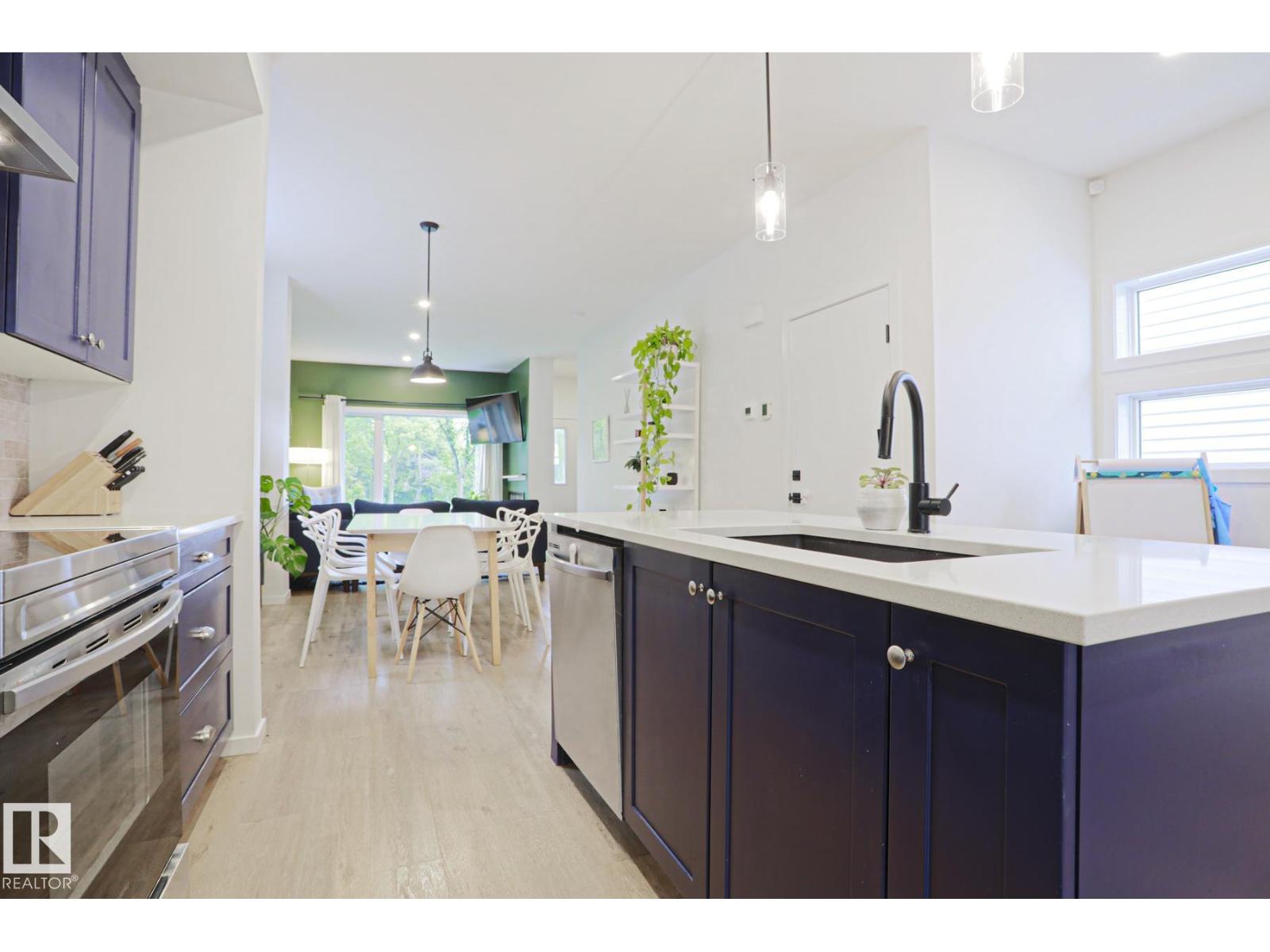 12020 125 ST NW - 15