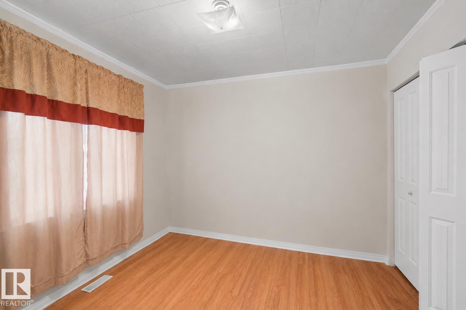 4233 116 AV NW - 14