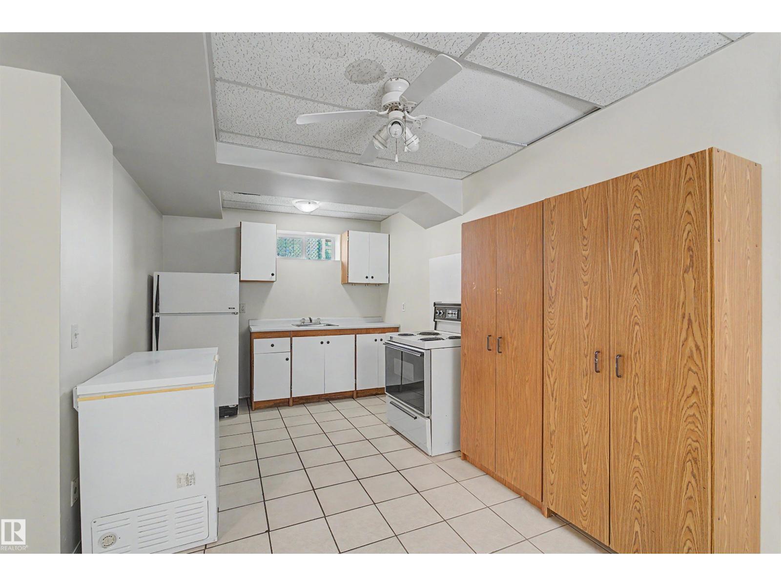 4233 116 AV NW - 17