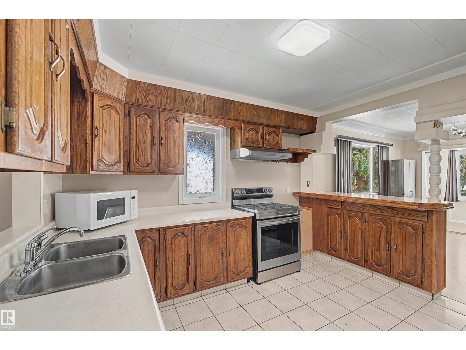 4233 116 AV NW - 8