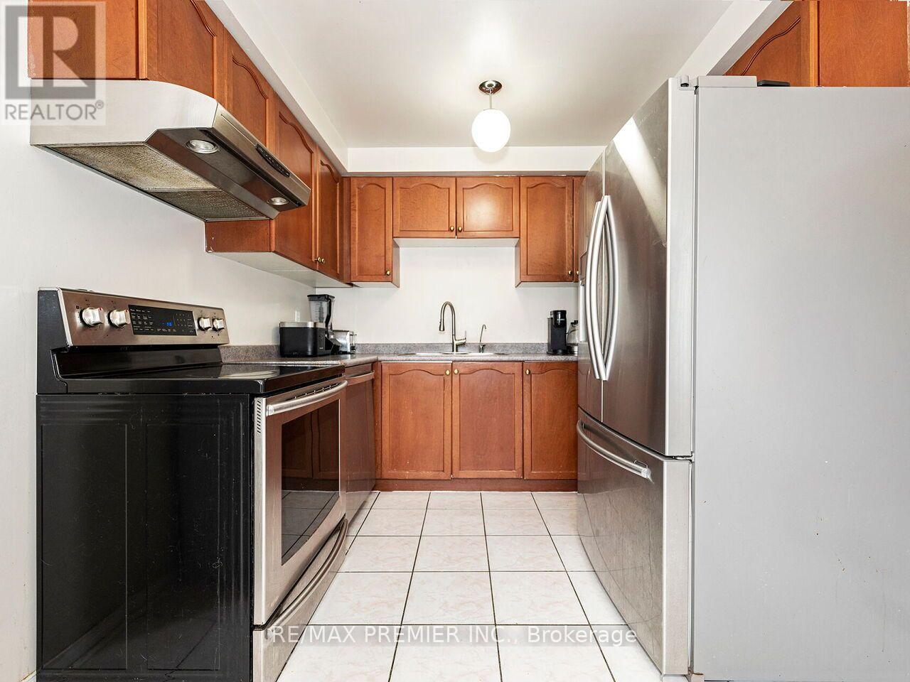 32 STONEBRIAR DRIVE - 15